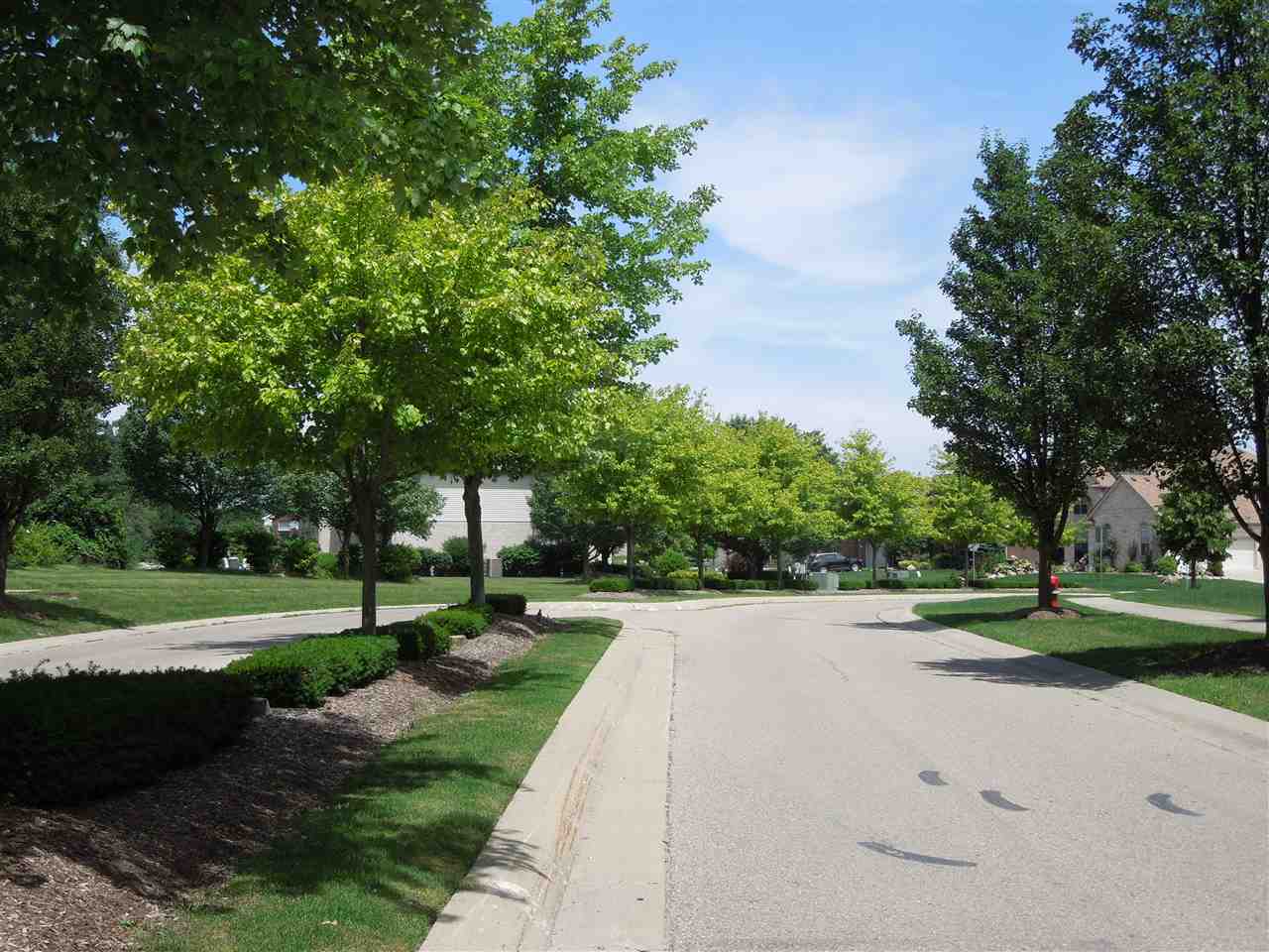 3174 Villanova Circle Rochester, MI 48307 - Photo 6 of 44 31326062-5.JPG