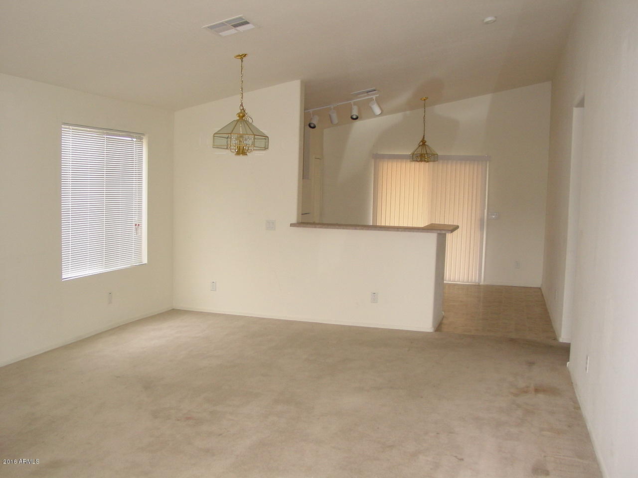1120 West Maldonado Road Phoenix, AZ 85041 - Photo 8 of 11 8