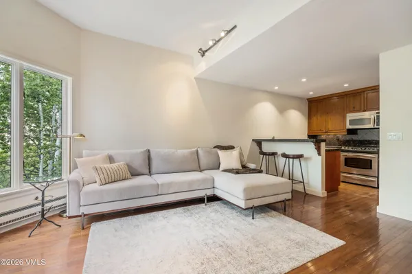 $888,000 | 411 Eagle Drive, Unit 10, Avon, CO 81620