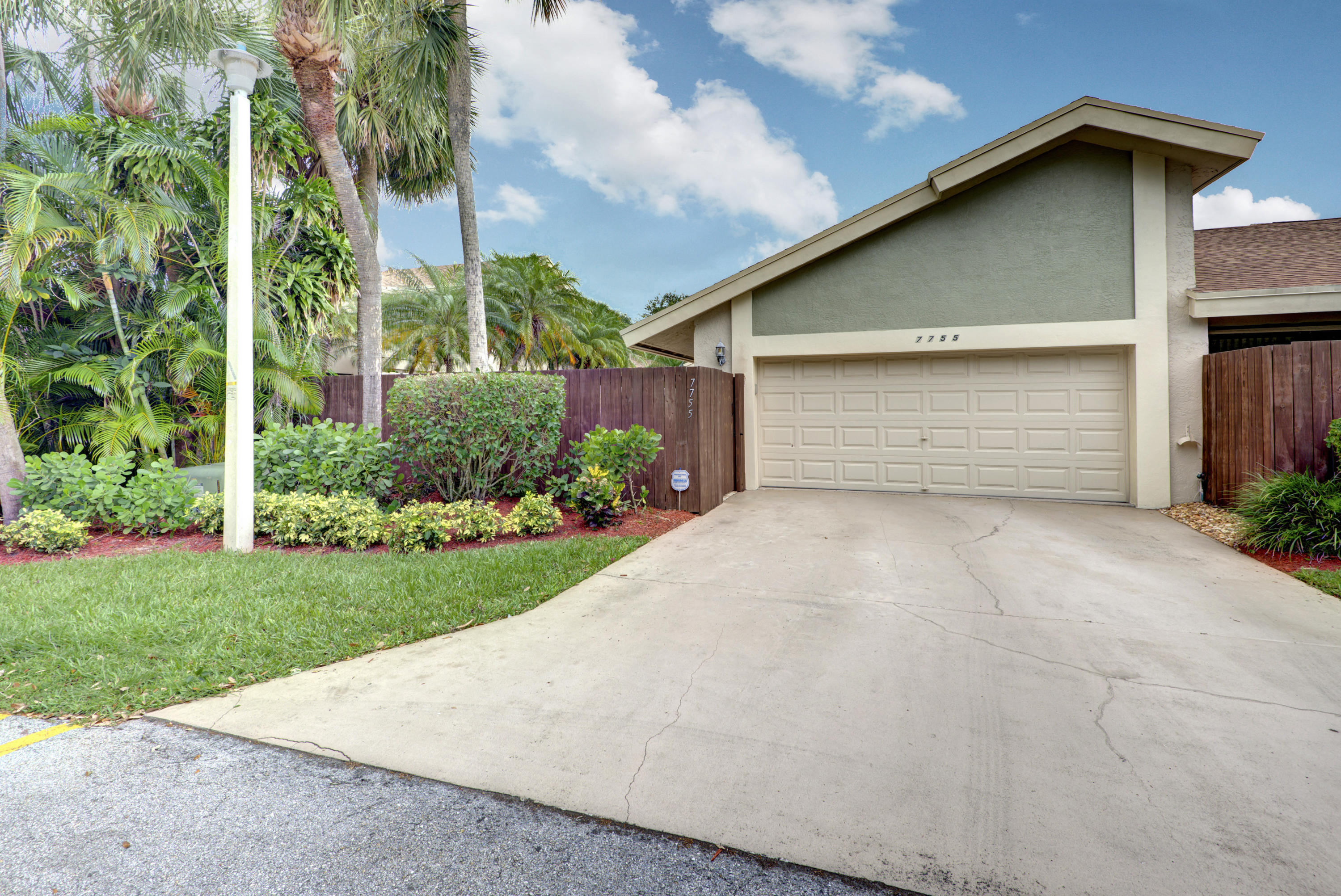 7755 Stanway Place Boca Raton, FL 33433 - Photo 1 of 21 StanwayExterior