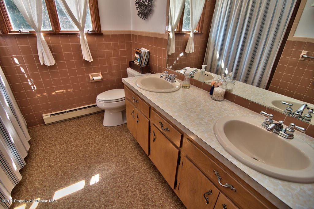 1657 Summit Lake Road Clarks Summit, PA 18411 - Photo 24 of 51 Gallery Image 24