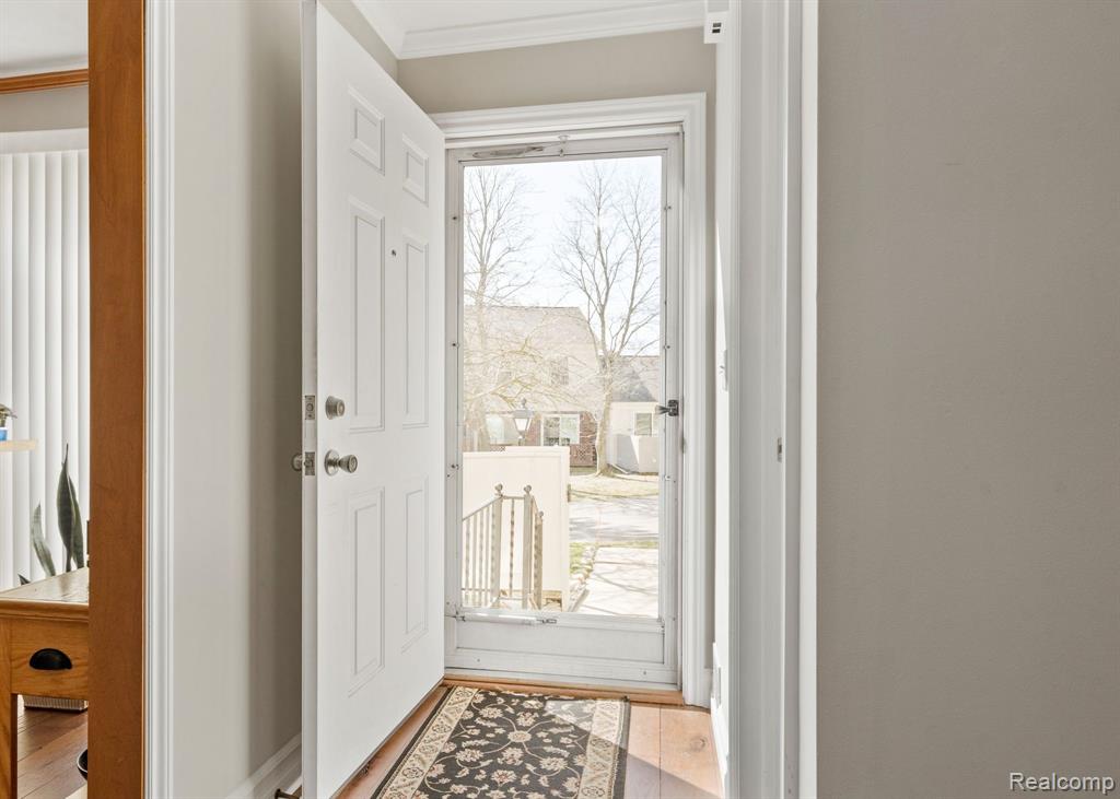 1538 Hidden Valley Lane, Unit 209 Rochester Hills, MI 48306 - Photo 7 of 35