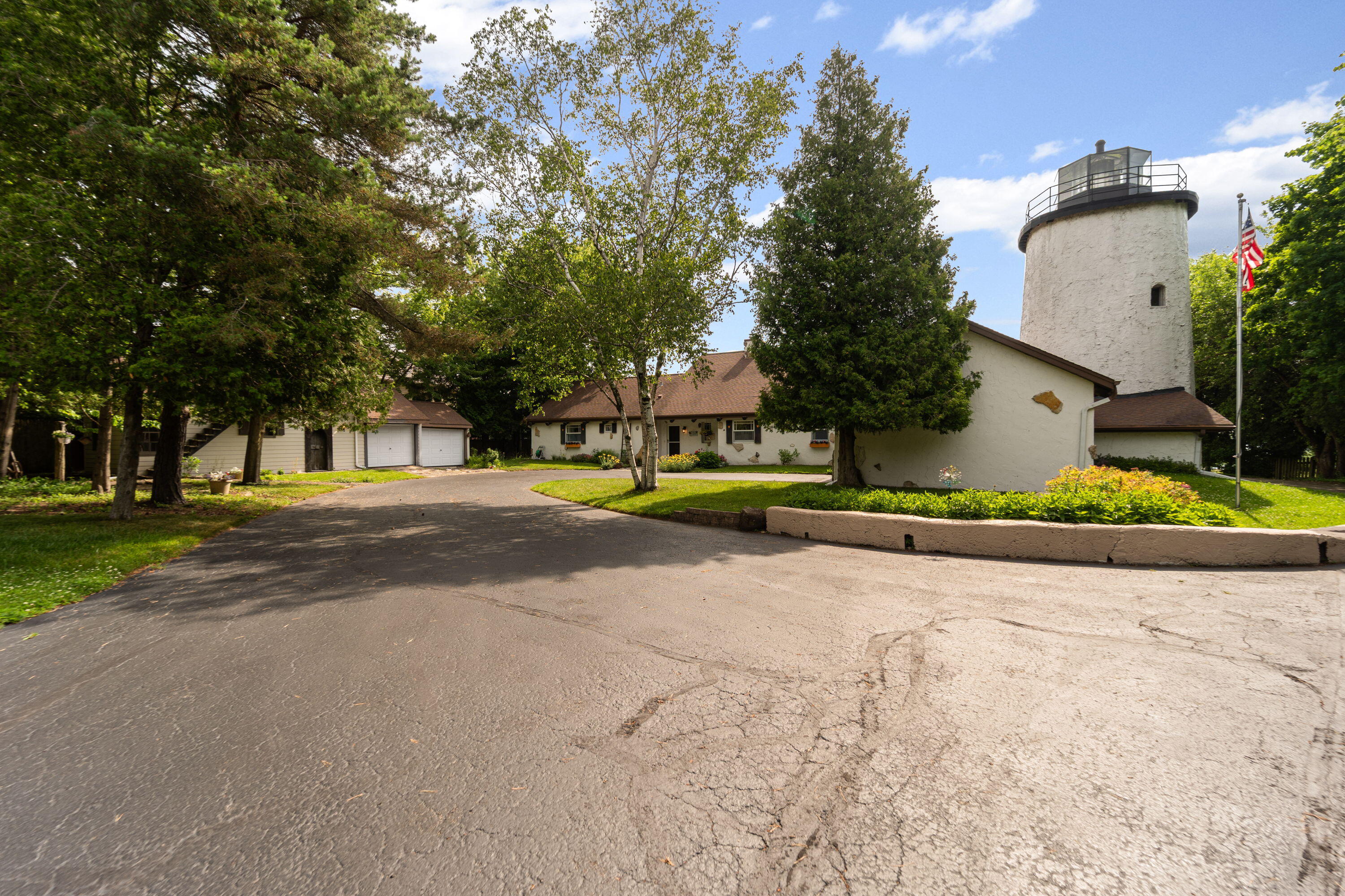 1270 Lake Shore Road Grafton, WI 53024 - Photo 65 of 99 A European Dream Estate