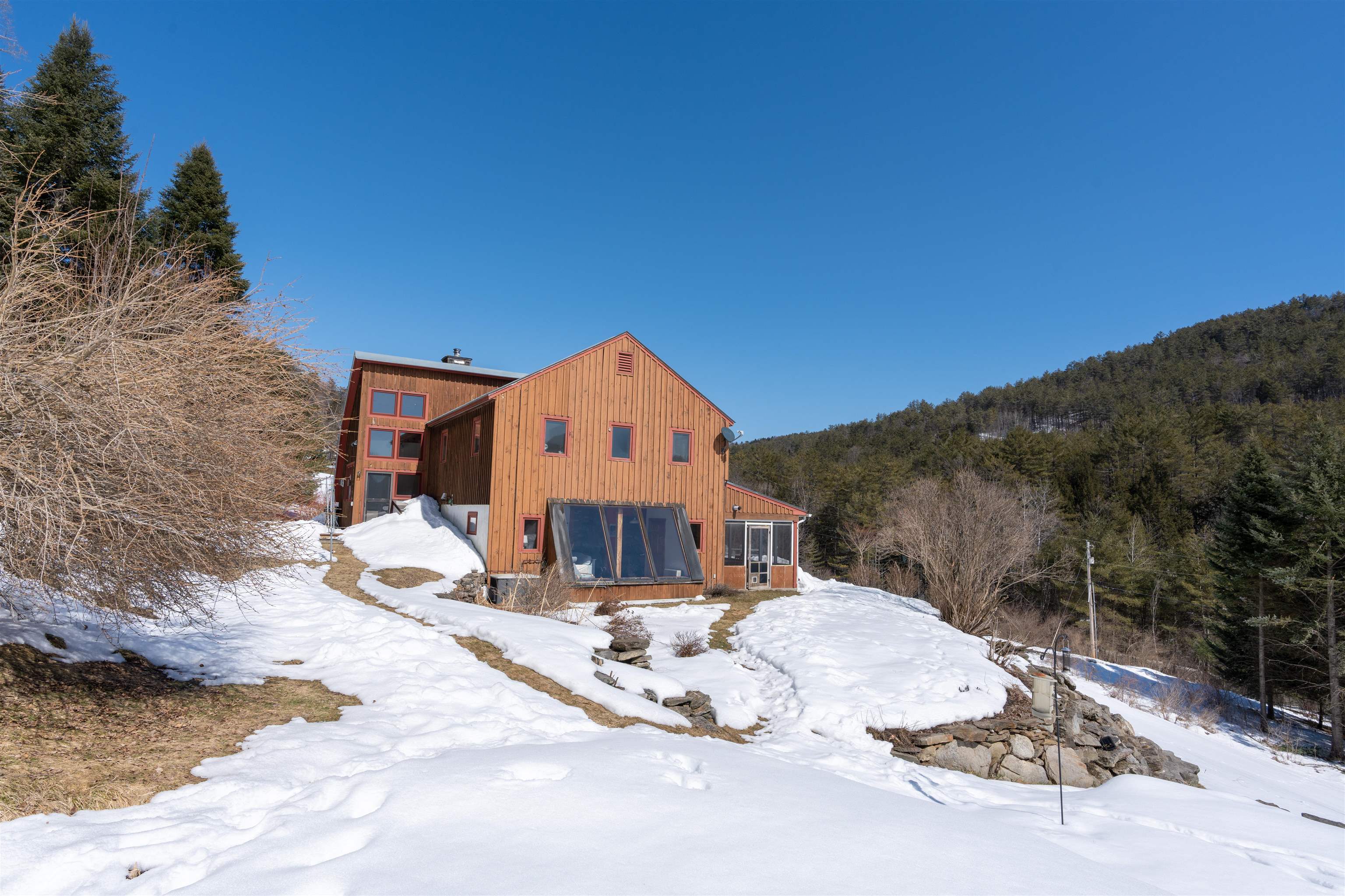 687 Fay Brook Road Sharon, VT 05065 - Photo 7 of 38