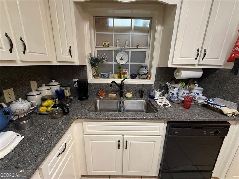 490 Golden Dahlonega, GA 30533 - Photo 6 of 32