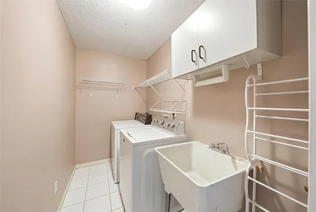 $360,000 | 1500 Heirloom Drive, Orlando, FL 32818