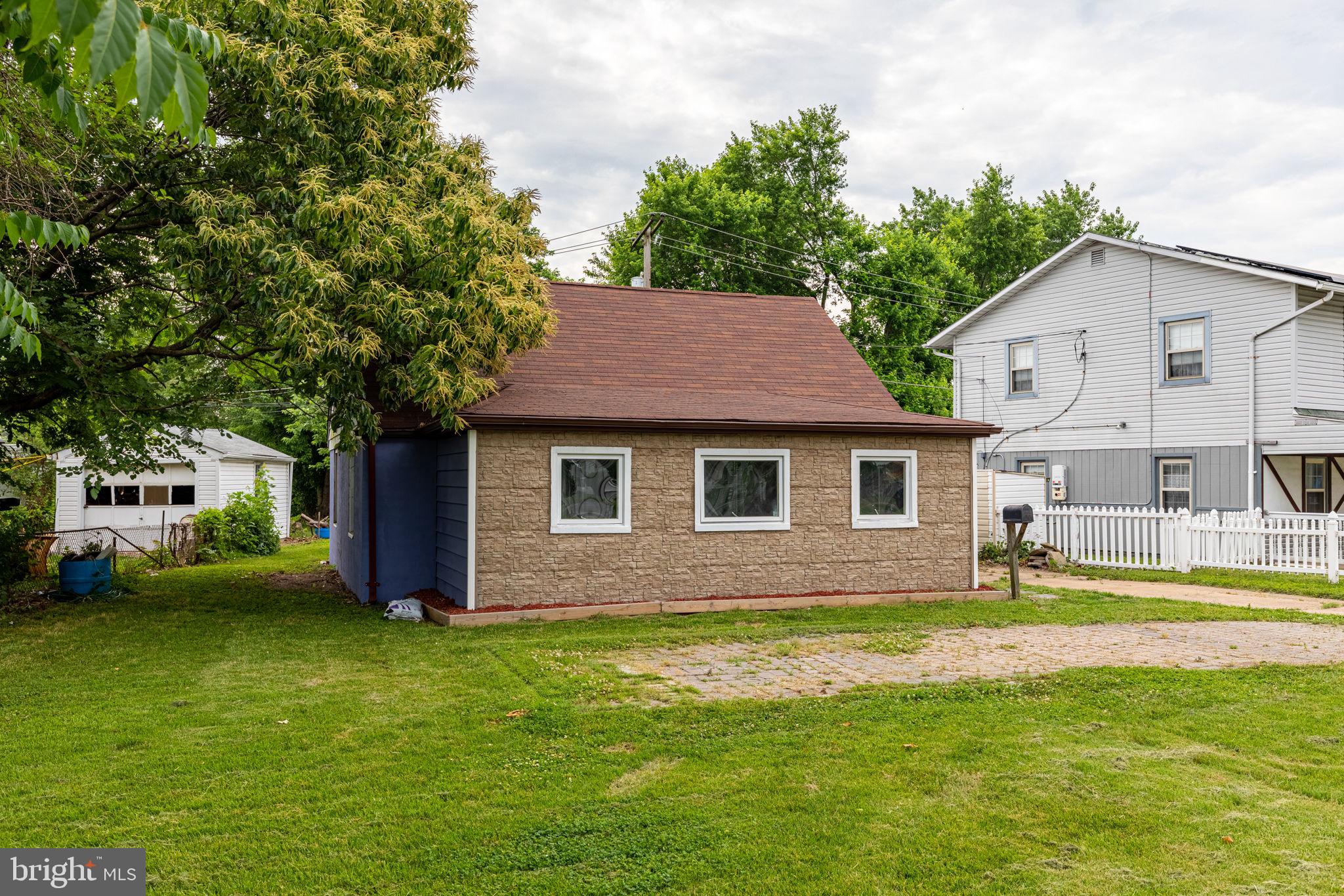 3601 Sollers Point Road Baltimore, MD 21222 - Photo 2 of 20