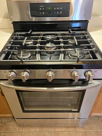 a close view of stove top oven
