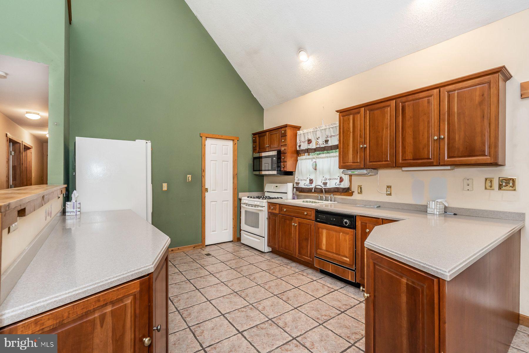 330 Claiborne Road Pasadena, MD 21122 - Photo 13 of 63 KITCHEN