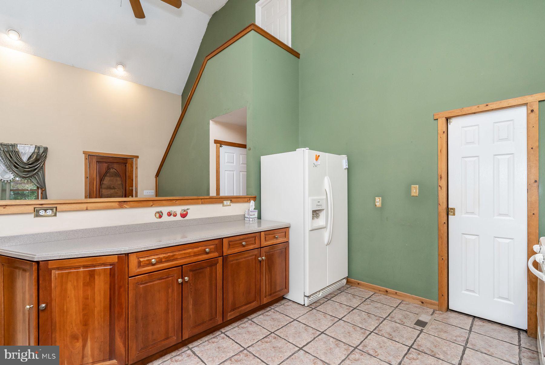 330 Claiborne Road Pasadena, MD 21122 - Photo 16 of 63 KITCHEN