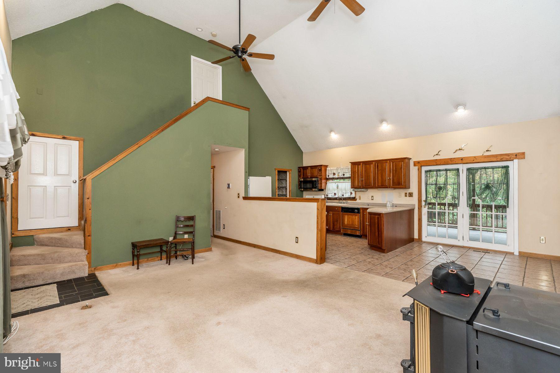 330 Claiborne Road Pasadena, MD 21122 - Photo 10 of 63 LIVING ROOM
