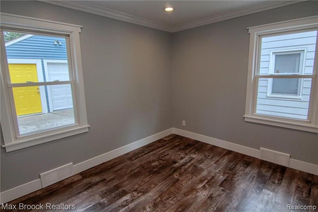 543 Stratford Road Ferndale, MI 48220 - Photo 13 of 21