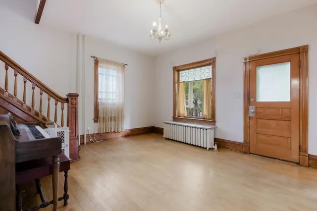 $259,900 | 530 Hobart Street, Eau Claire, WI 54703