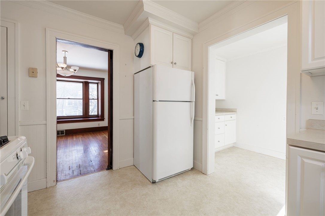 43 Britton Road Rochester, NY 14612 - Photo 13 of 23