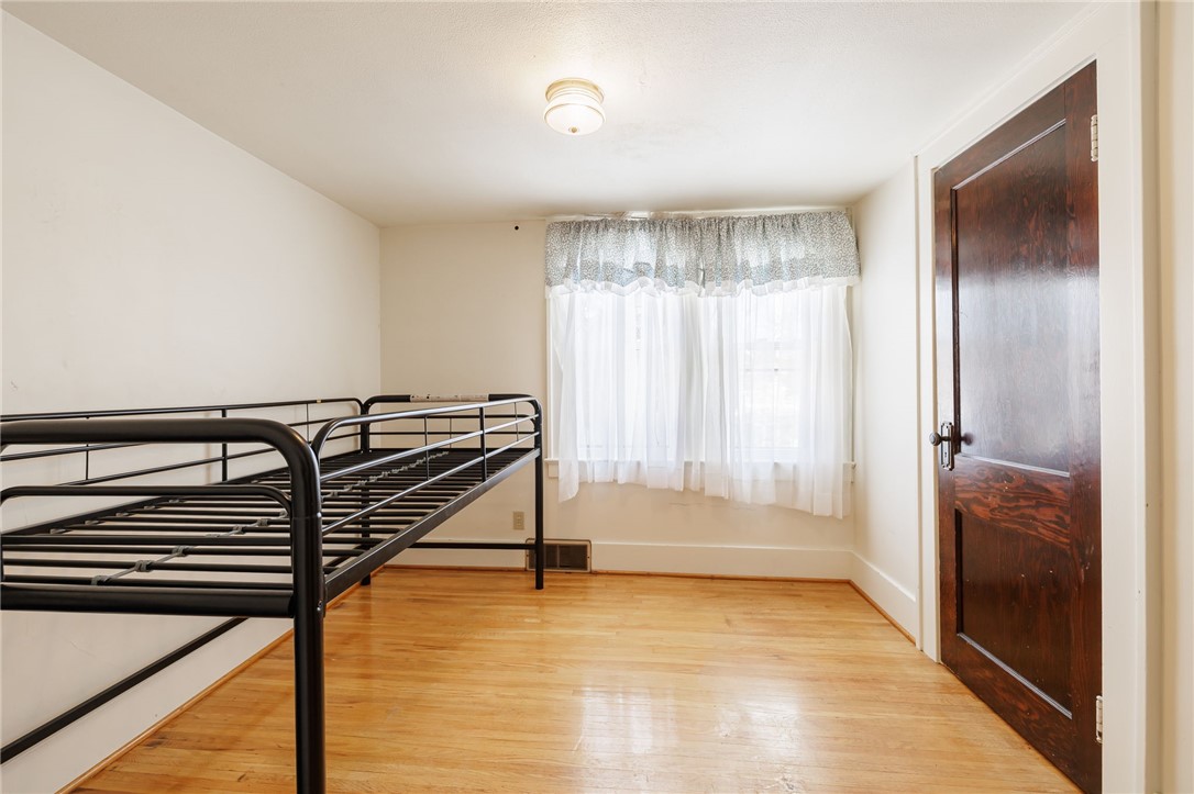 43 Britton Road Rochester, NY 14612 - Photo 15 of 23 Bedroom #2