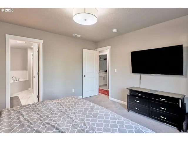 $560,000 | 4844 Southwest 179th Avenue, Beaverton, OR 97078