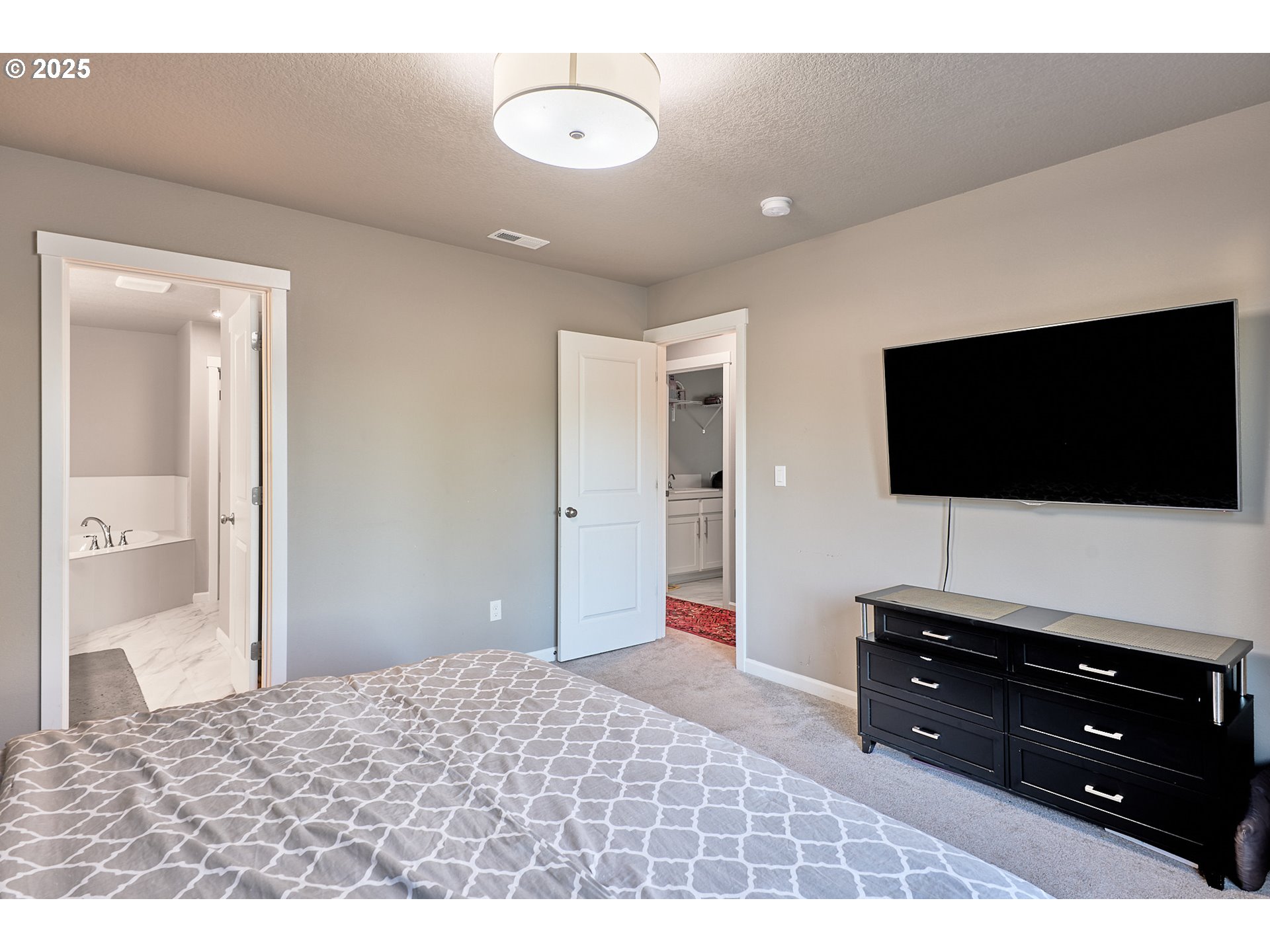 4844 Southwest 179th Avenue Beaverton, OR 97078 - Photo 13 of 22