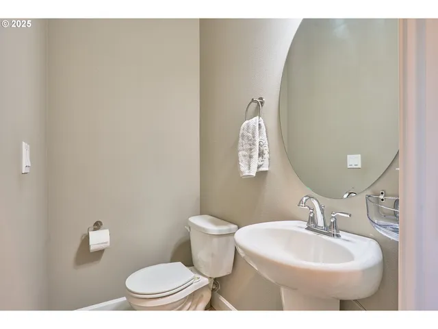 $560,000 | 4844 Southwest 179th Avenue, Beaverton, OR 97078