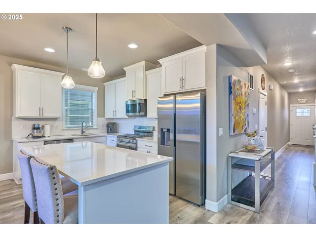 $560,000 | 4844 Southwest 179th Avenue, Beaverton, OR 97078