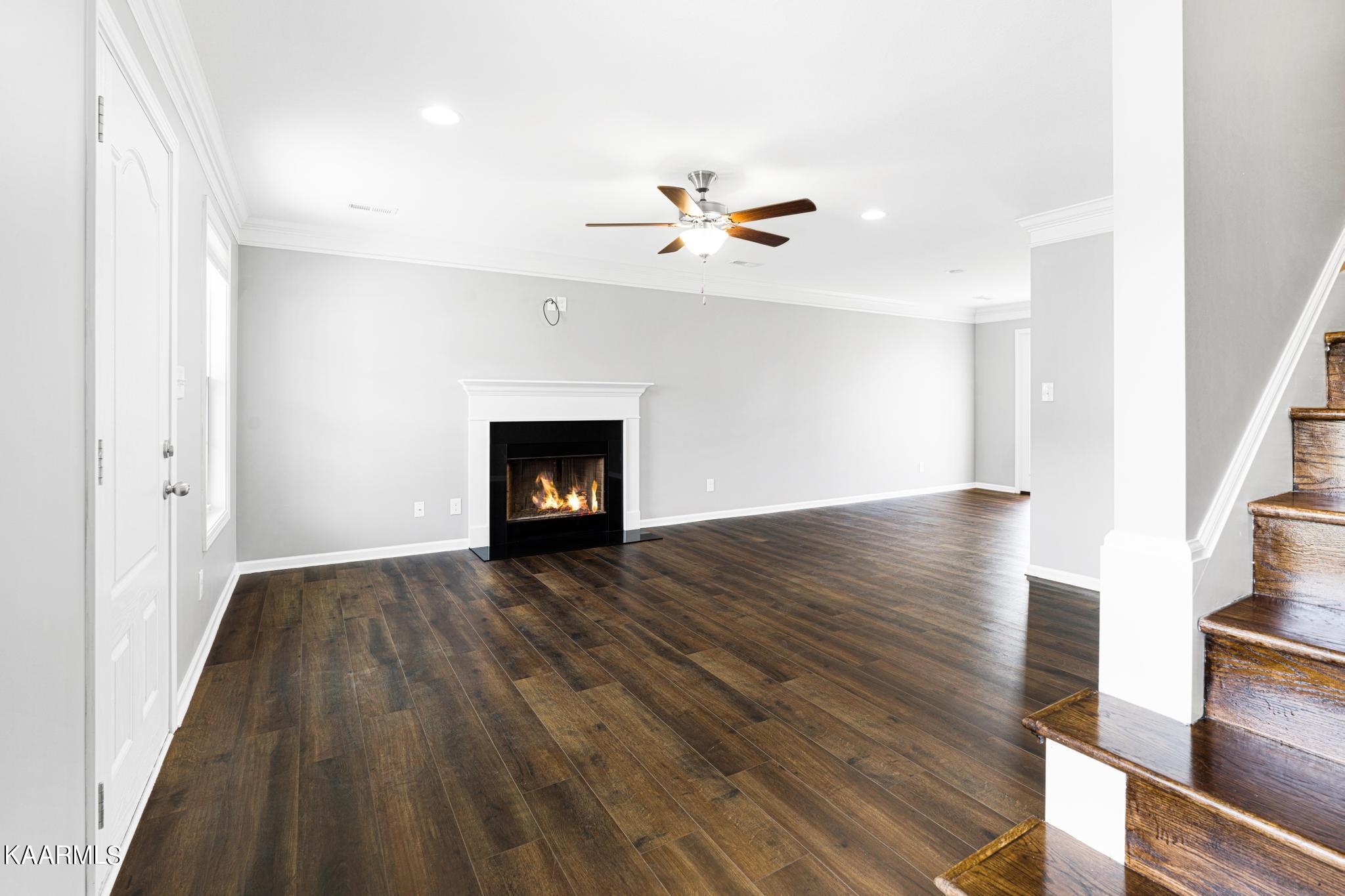 7356 Ladd Road Powell, TN 37849 - Photo 6 of 28 Living Room