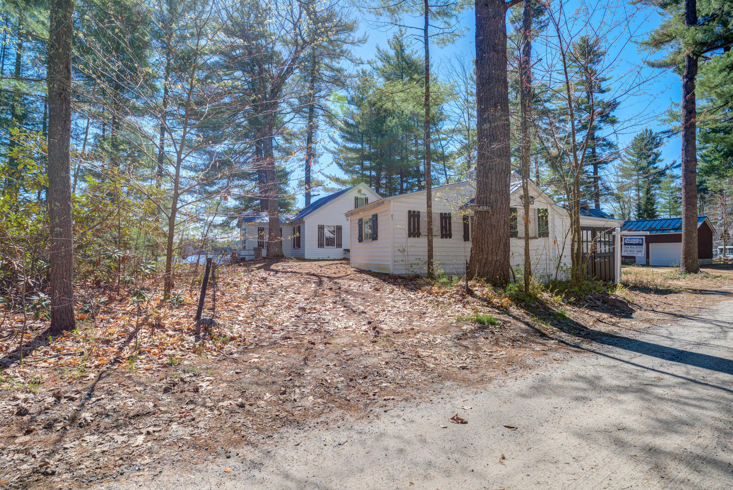 62 Shore Road Standish, ME 04084 - Photo 2 of 35 62 Shore Rd Standish ME 04084-large-002-