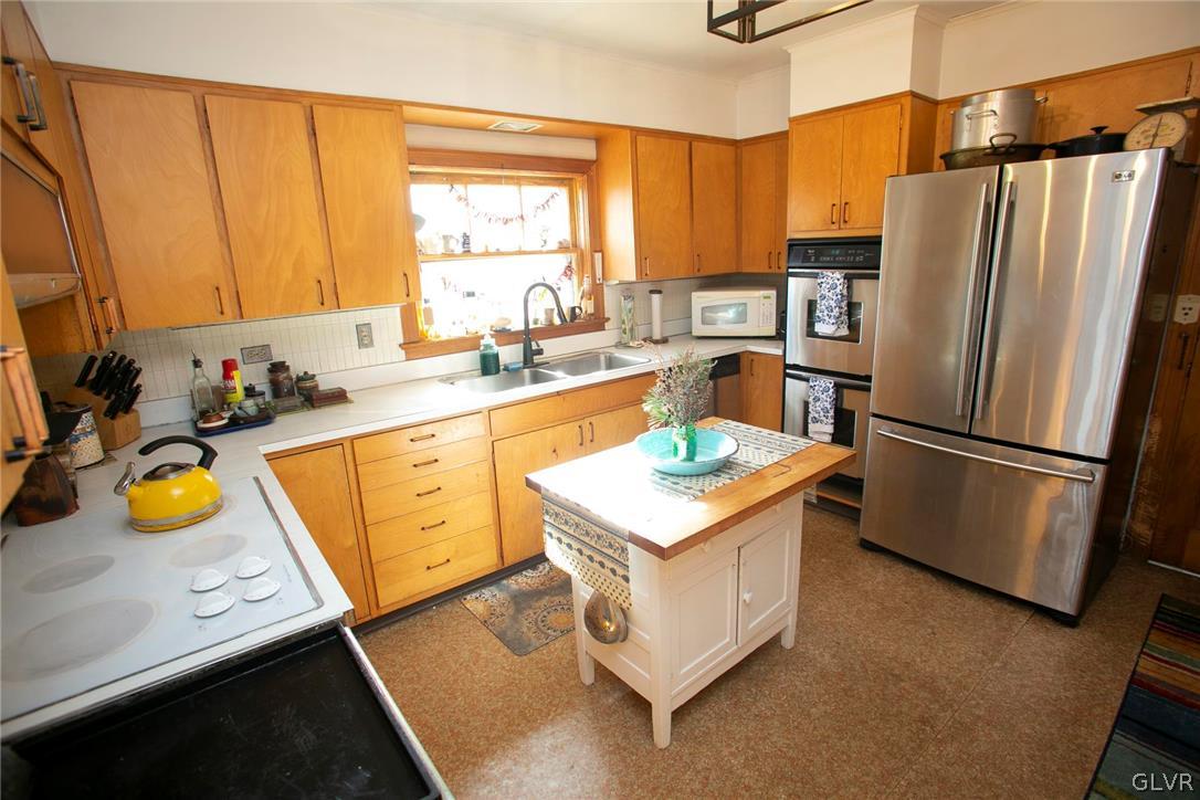 122 Squirrel Road Cresco, PA 18326 - Photo 7 of 50 Gallery Image 7