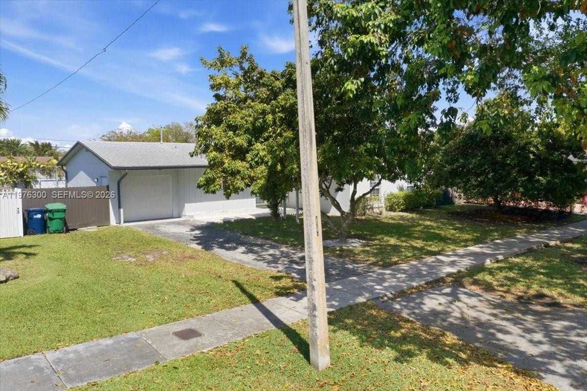 9825 Southwest 196th Street Cutler Bay, FL 33157 - Photo 2 of 62