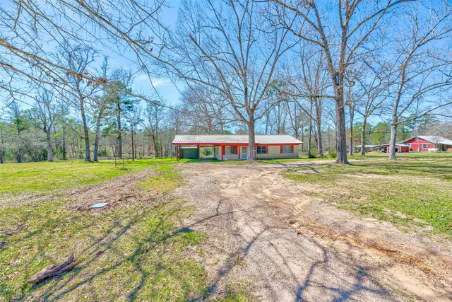 $1,395 | 11140 Farm To Market 256, Colmesneil, TX 75938