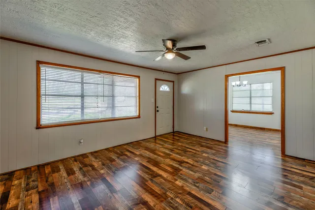 $1,395 | 11140 Farm To Market 256, Colmesneil, TX 75938