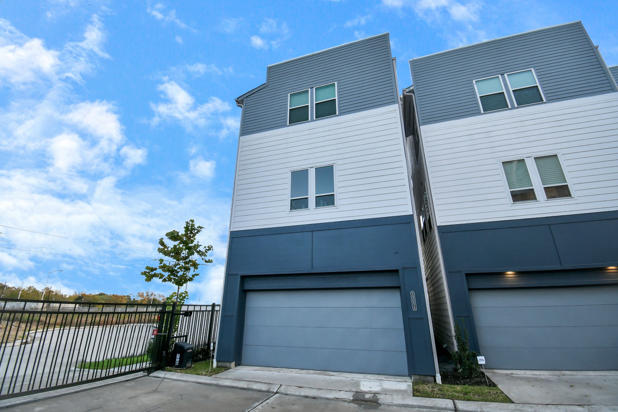 1905 Maury Street, Unit A Houston, TX 77026 - Photo 3 of 44 a house view with a garden space