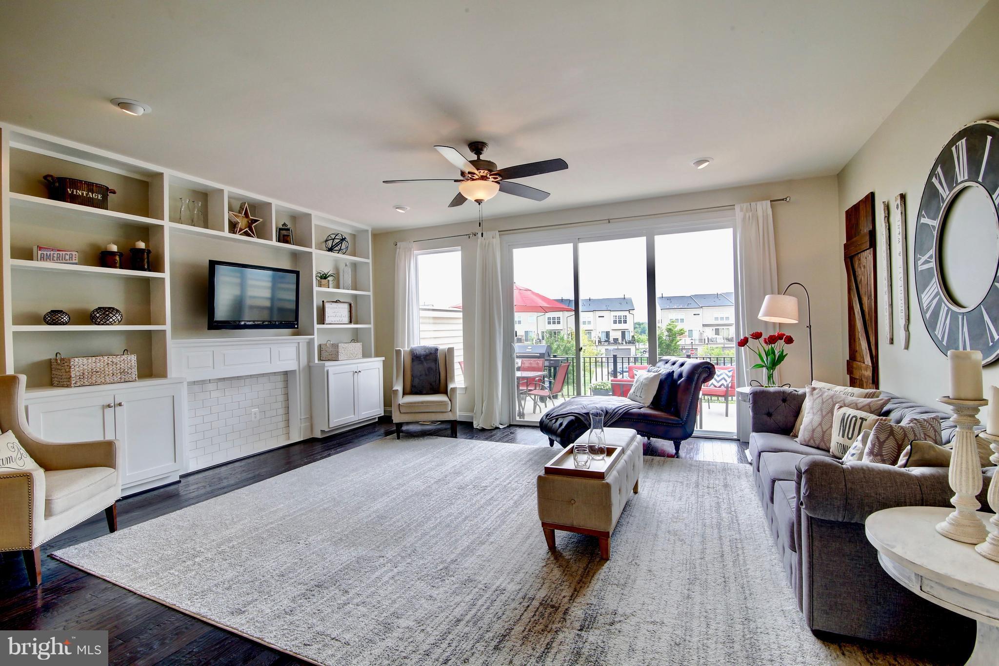 42249 Riggins Ridge Terrace Ashburn, VA 20148 - Photo 12 of 28 Family Room