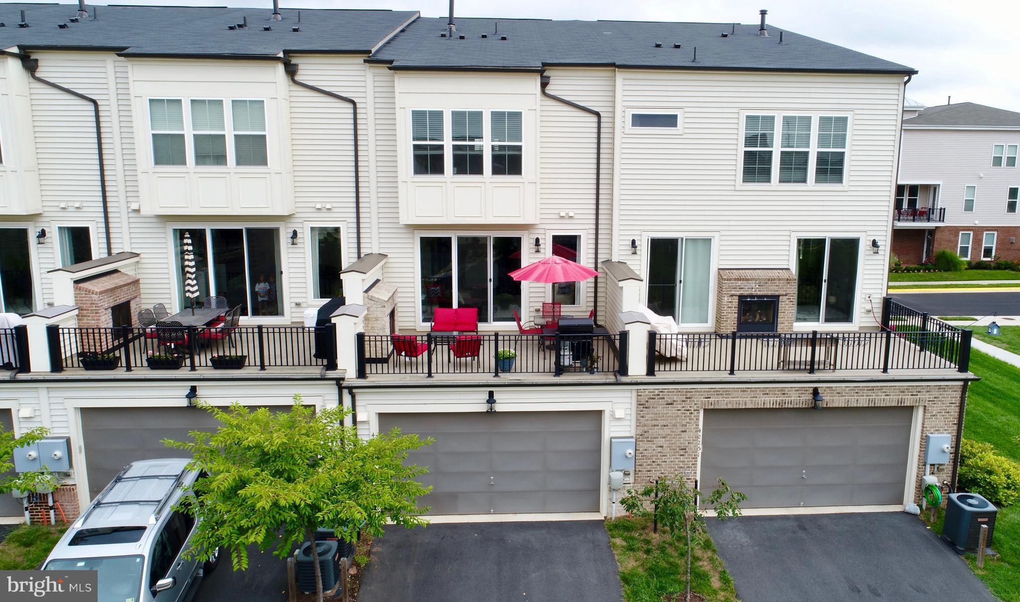 42249 Riggins Ridge Terrace Ashburn, VA 20148 - Photo 28 of 28 Exterior (Rear)