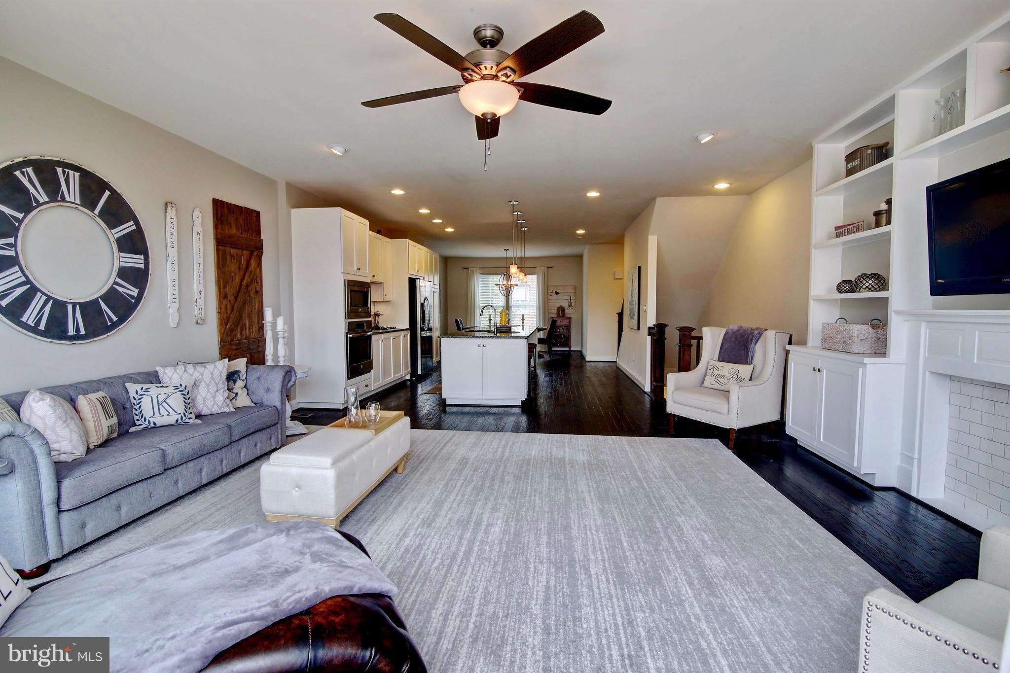 42249 Riggins Ridge Terrace Ashburn, VA 20148 - Photo 10 of 28 Family Room