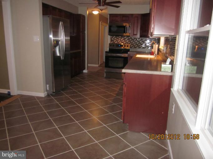 210 Rhett Lane Elkton, MD 21921 - Photo 8 of 25 Kitchen