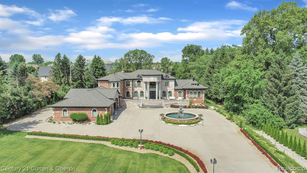 17965 Beck Road Northville, MI 48168 - Photo 1 of 79