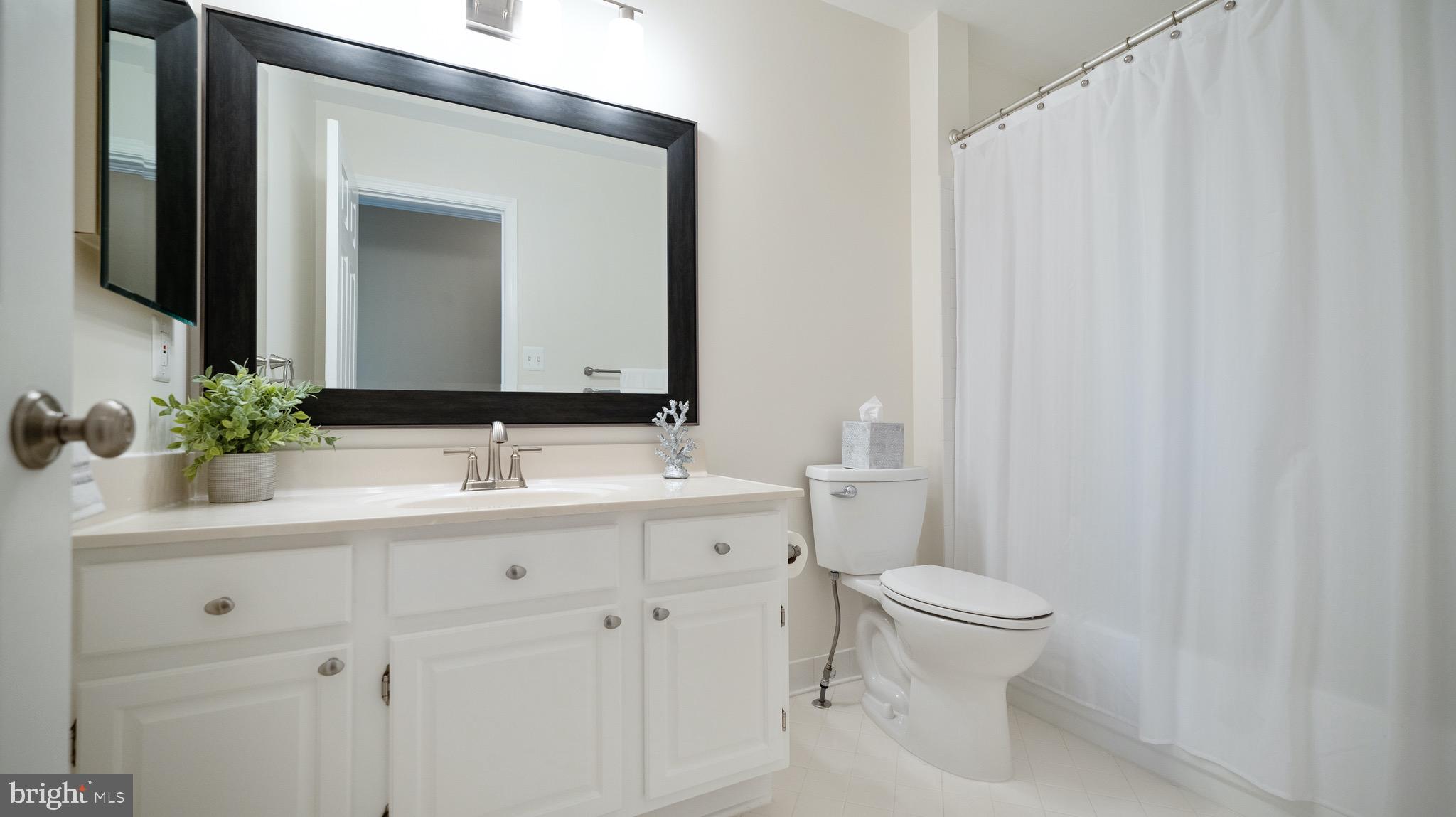 14016 Eternity Road Germantown, MD 20874 - Photo 23 of 36 Full Bath