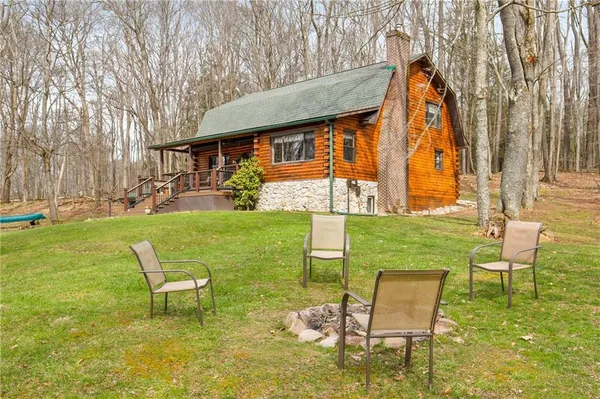 $550,000 | 1436 Peninsula Drive, Central City, PA 15926