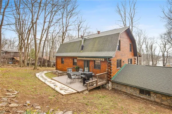 $550,000 | 1436 Peninsula Drive, Central City, PA 15926