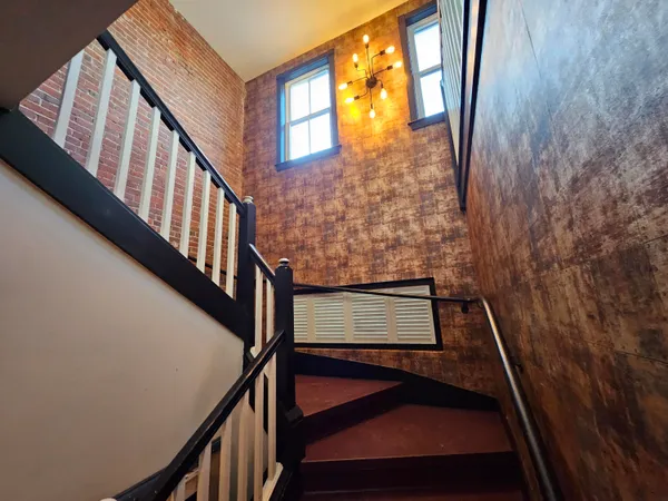 $1,175,000 | 192 Water Street, Hallowell, ME 04347