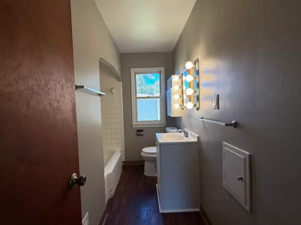 $165,000 | 15305 Evergreen Avenue, Eastpointe, MI 48021