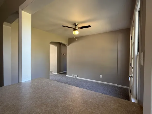 $165,000 | 15305 Evergreen Avenue, Eastpointe, MI 48021