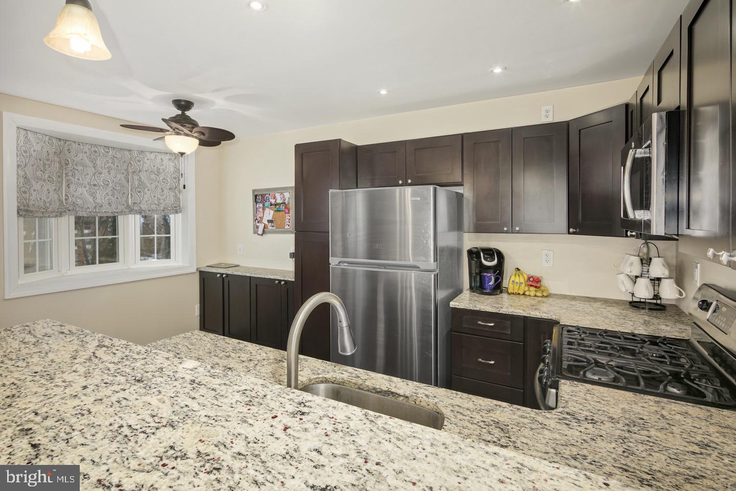 11812 Colman Road Philadelphia, PA 19154 - Photo 12 of 26 Gallery Image 12