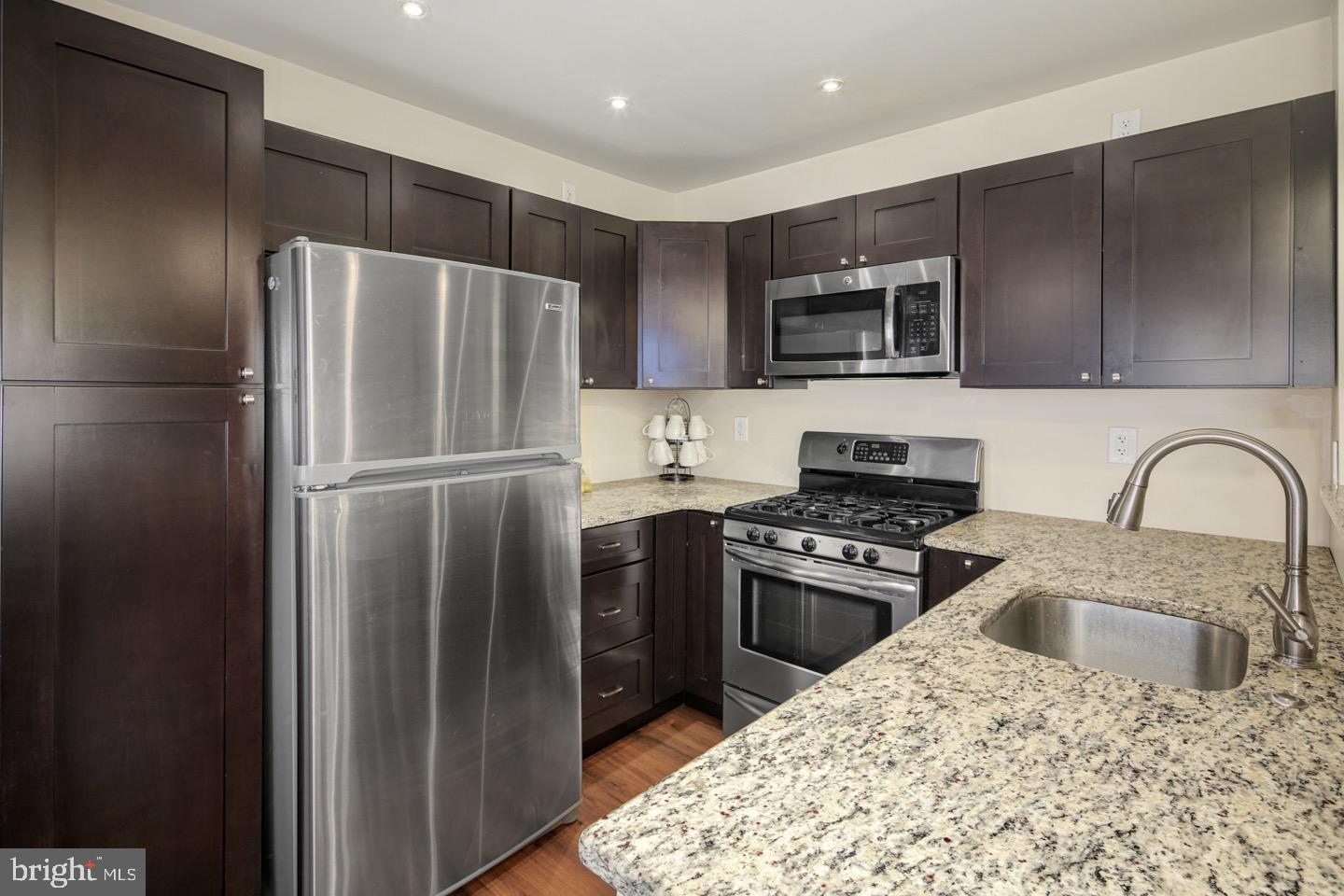 11812 Colman Road Philadelphia, PA 19154 - Photo 13 of 26 Gallery Image 13