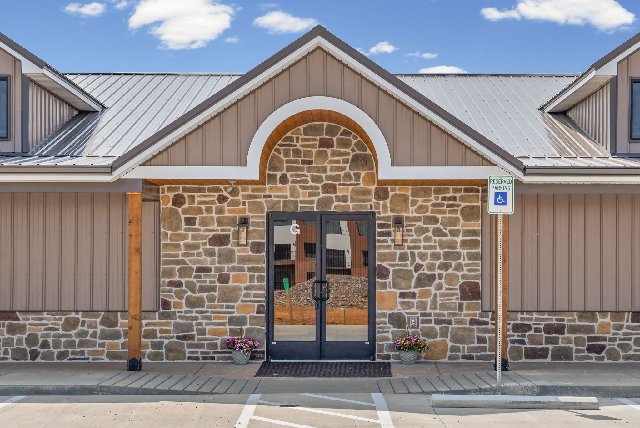 2510 Pea Ridge Road Clarksville, TN 37040 - Photo 5 of 40 a view of a brick building with a outdoor space
