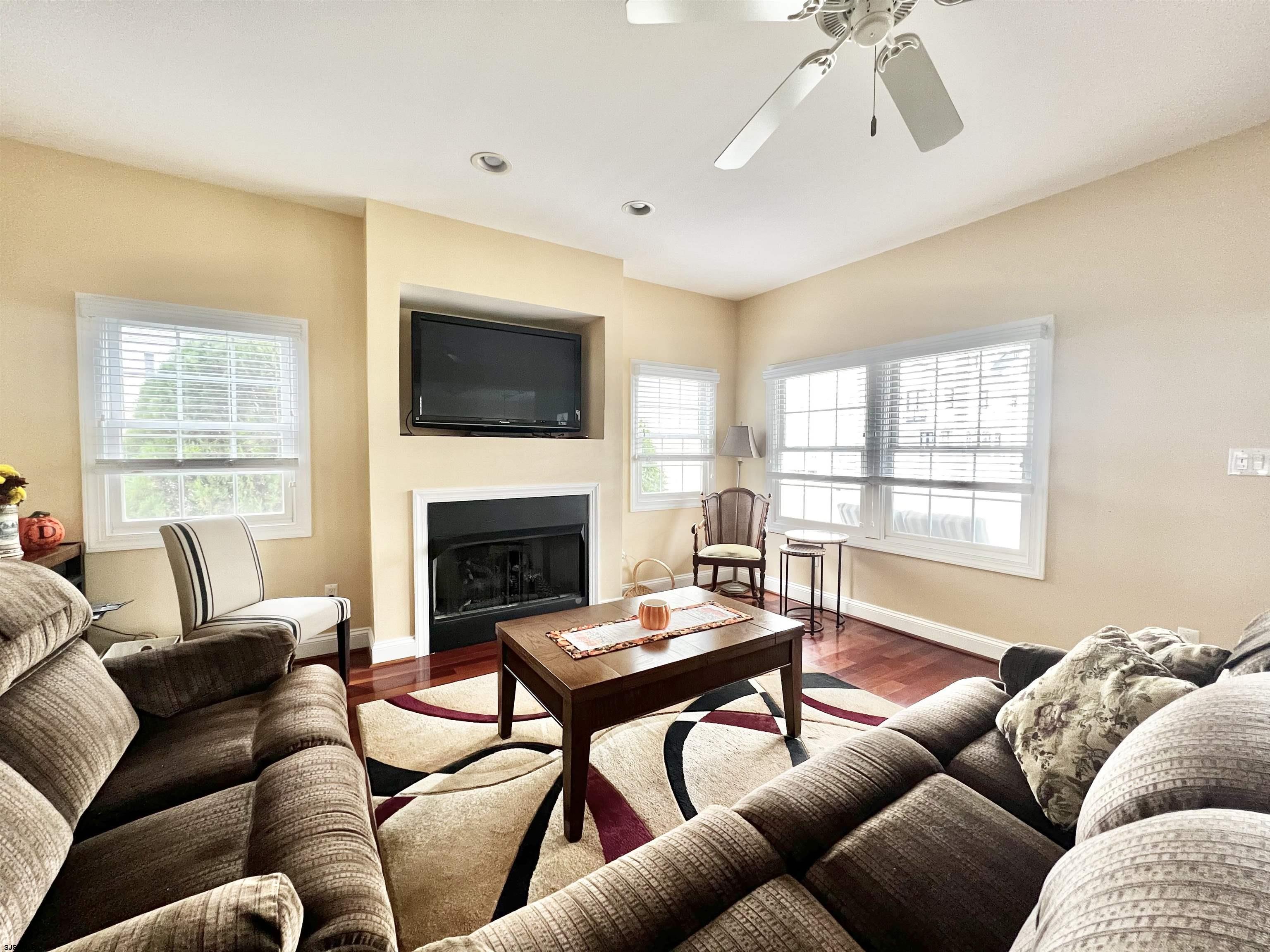 72 Walnut Road Ocean City, NJ 08226 - Photo 6 of 44 Gallery Image 6