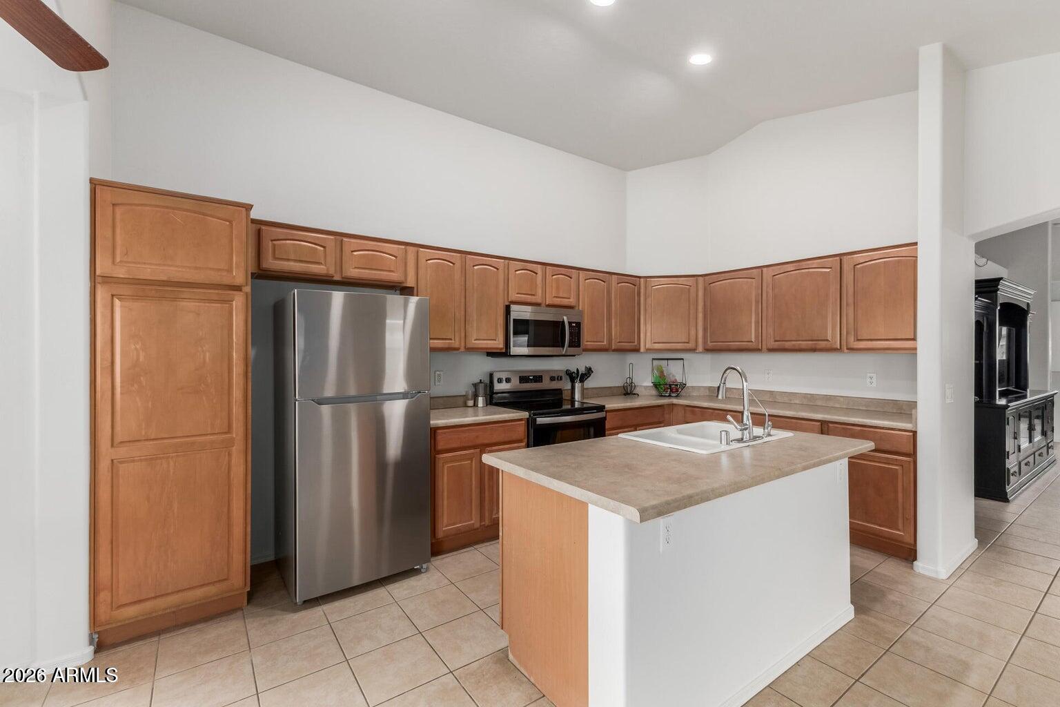 17231 West Durango Street Goodyear, AZ 85338 - Photo 18 of 31 20260122130220685687000000-o