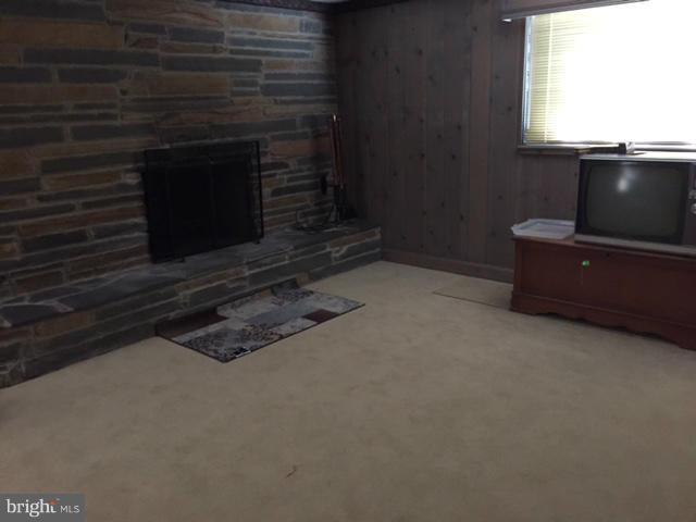 2417 Harmon Road Silver Spring, MD 20902 - Photo 6 of 7 Family Room