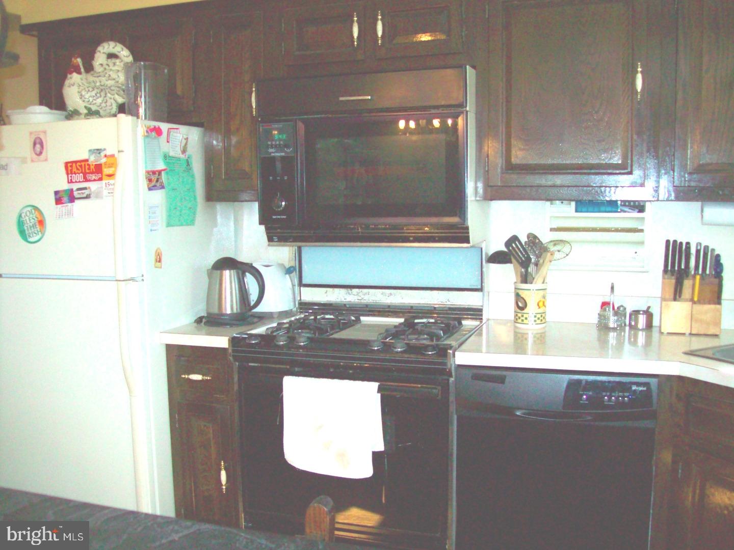 345 Sagamore Road Havertown, PA 19083 - Photo 14 of 24 Kitchen