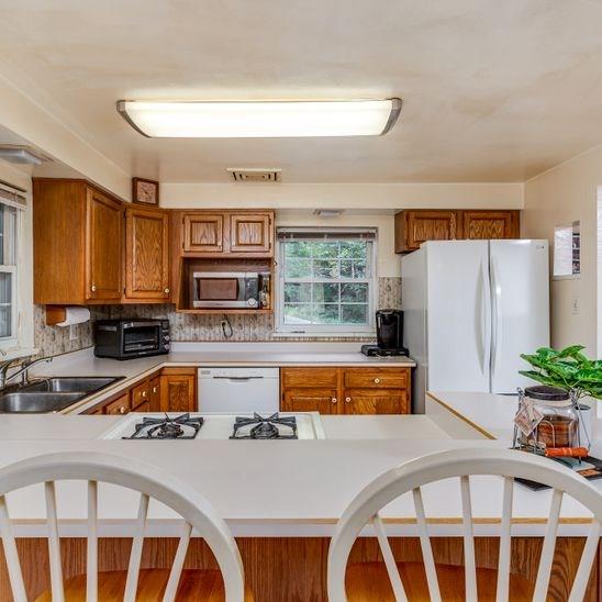 545 Wetzel Road Pittsburgh, PA 15209 - Photo 9 of 23