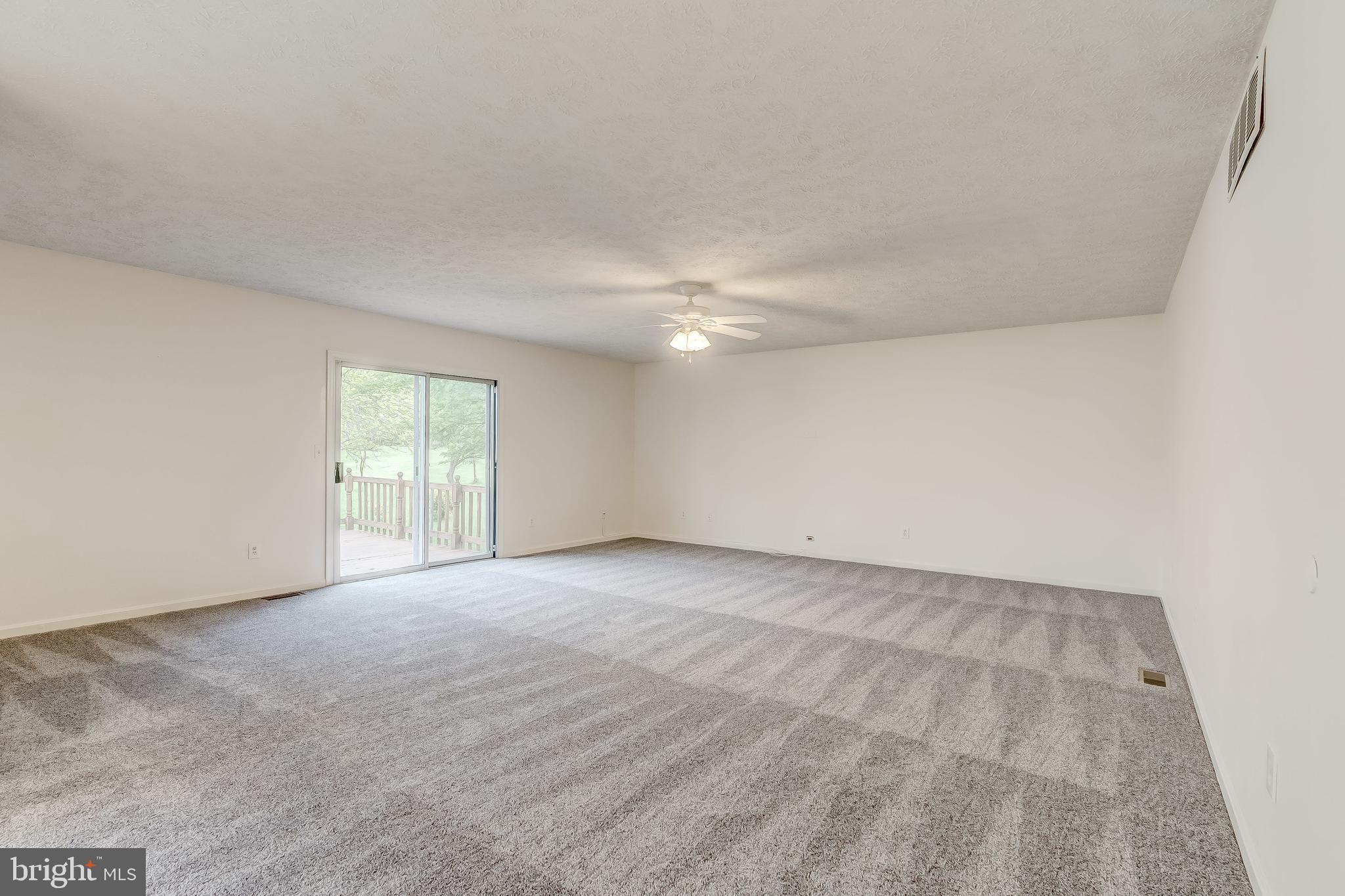 545 Fairmount Road Linthicum, MD 21090 - Photo 13 of 35 Family Room